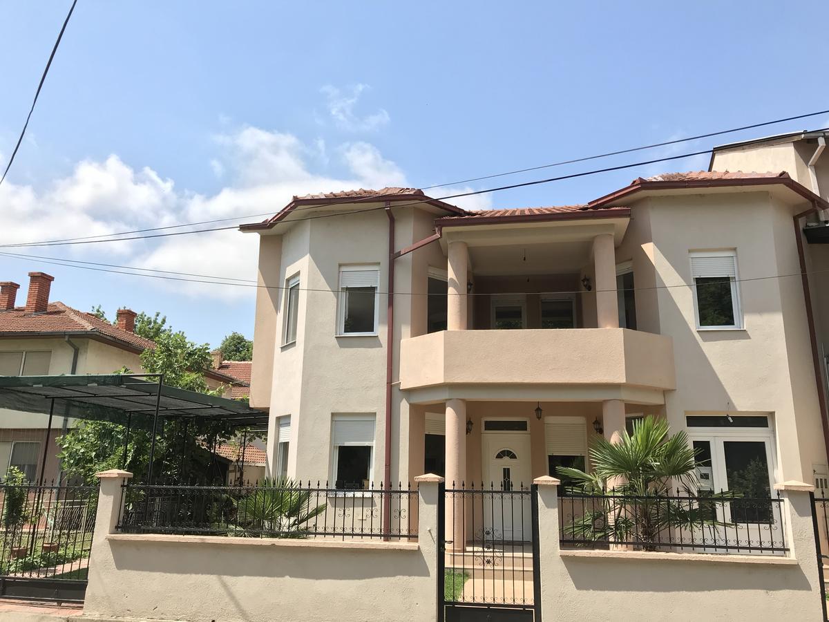 Charming Cozy Apartment Гевгели Екстериор снимка